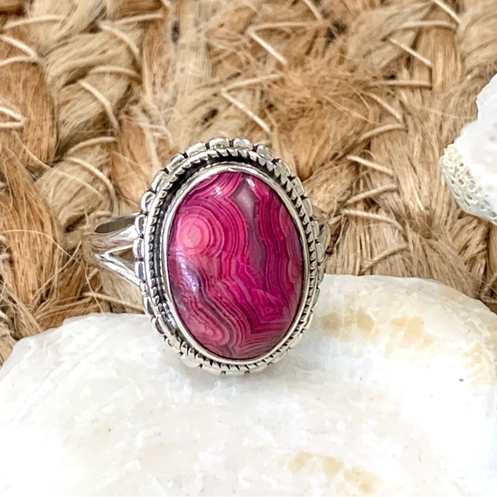 Sterling Silver Pink Agate Oval Ring